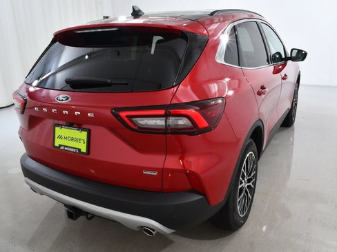 New 2025 Ford Escape SE w/ PHEV Premium Package FWD image 12