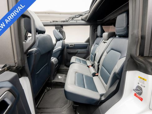 Used 2024 Ford Bronco Outer Banks AWD/4WD image 15