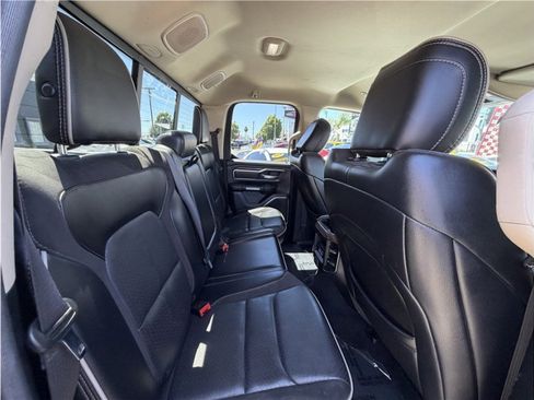 Used 2020 RAM 1500 Laramie RWD image 28