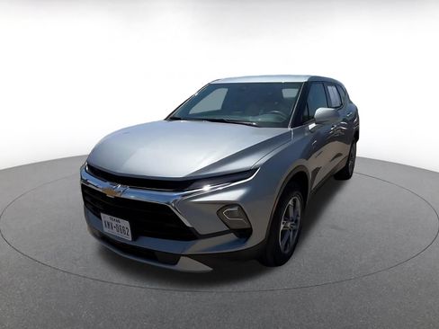 Used 2026 Chevrolet Blazer LT AWD/4WD image 7