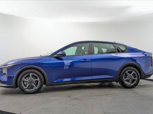 Used 2025 Kia K4 FWD image 3