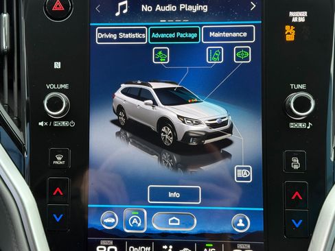 Used 2022 Subaru Outback Premium image 27