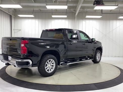 Used 2021 Chevrolet Silverado 1500 LT w/ Diesel Off-Road Package AWD/4WD image 8