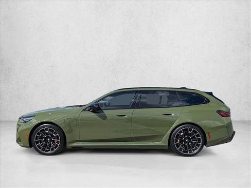 New 2026 BMW M5 Touring image 9