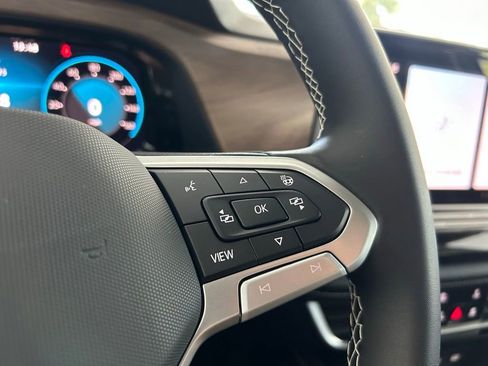 New 2026 Volkswagen Atlas SE FWD image 21