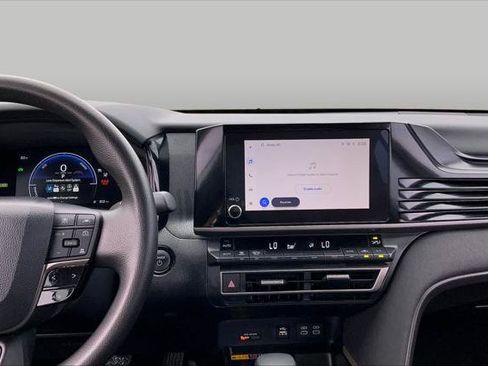 Used 2026 Toyota Camry LE FWD image 7