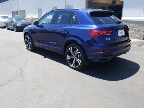 Used 2023 Audi Q3 2.0T Premium Plus w/ Premium Plus Package AWD/4WD image 3