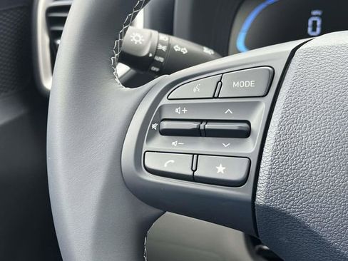 New 2026 Hyundai Venue SEL FWD image 17