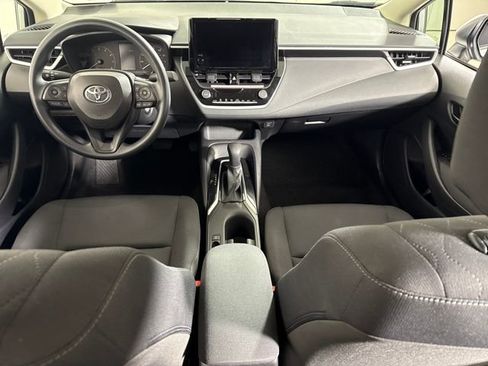 Certified 2025 Toyota Corolla LE image 22