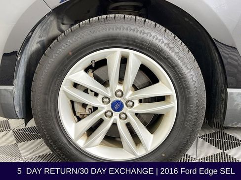 Used 2016 Ford Edge SEL image 33
