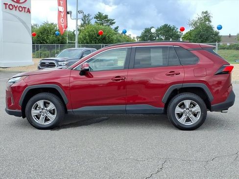 Used 2025 Toyota RAV4 XLE FWD image 8