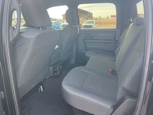 Used 2024 RAM 2500 Tradesman w/ Chrome Appearance Group image 12