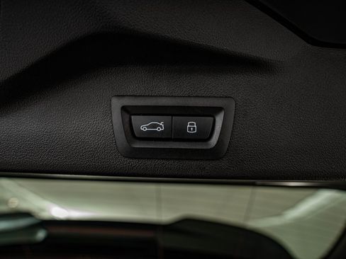 Used 2025 BMW X5 M Competition w/ Executive Package image 49