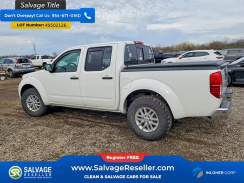Used 2018 Nissan Frontier SV AWD/4WD image 3