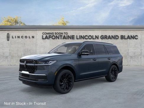New 2026 Lincoln Navigator Reserve w/ Jet Appearance Package AWD/4WD image 1