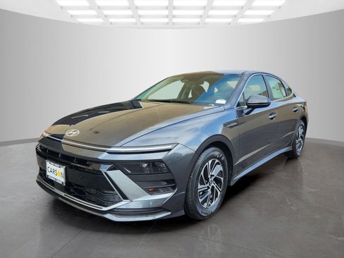 New 2026 Hyundai Sonata Blue FWD image 3