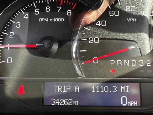 Used 2011 Cadillac DTS Limousine image 39