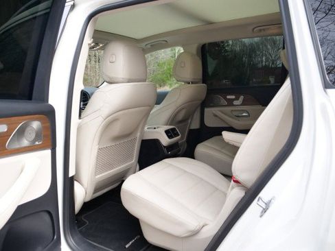 Used 2022 Mercedes-Benz GLS 450 4MATIC image 28