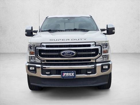 Used 2020 Ford F250 Lariat w/ Chrome Package image 2