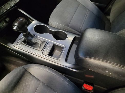 Used 2017 Kia Sorento AWD w/ LX Convenience Package image 26