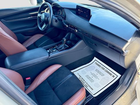 Used 2024 MAZDA MAZDA3 s image 14