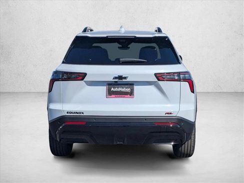 New 2026 Chevrolet Equinox RS w/ Convenience Package III FWD image 8
