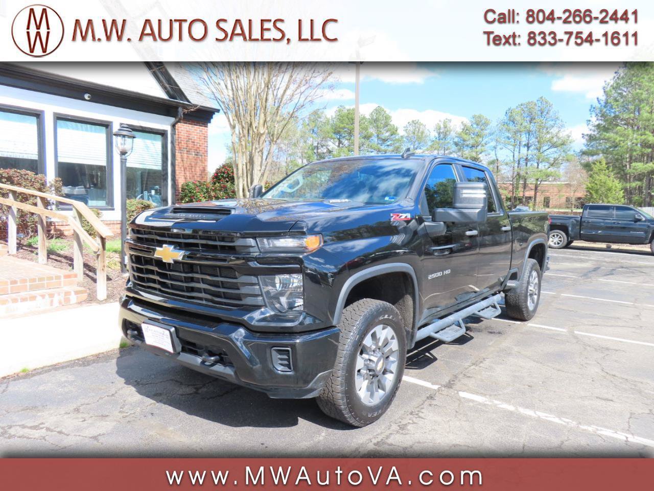 Used 2024 Chevrolet Silverado 2500 Custom w/ Z71 Off-Road Package AWD/4WD image 1