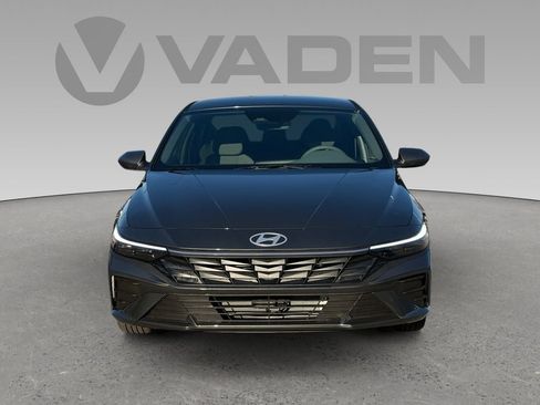 New 2026 Hyundai Elantra Blue image 22