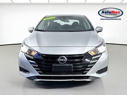 Used 2023 Nissan Versa SV FWD image 6