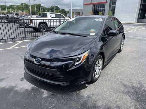Certified 2024 Toyota Corolla LE FWD image 4