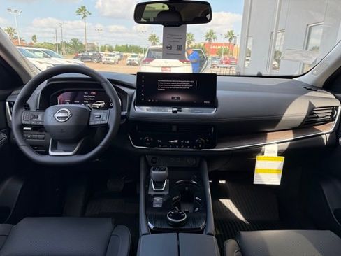 New 2026 Nissan Rogue Platinum AWD/4WD image 27