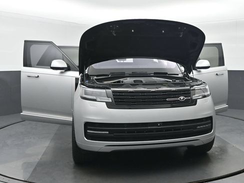 Used 2023 Land Rover Range Rover SE AWD/4WD image 46