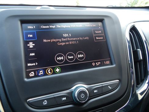 Used 2022 Chevrolet Equinox RS w/ LPO, Floor Liner Package AWD/4WD image 18