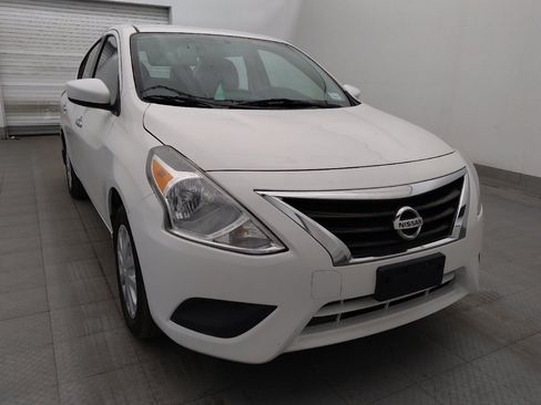 Used 2017 Nissan Versa SV FWD image 13