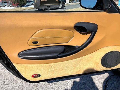 Used 1999 Porsche Boxster image 19