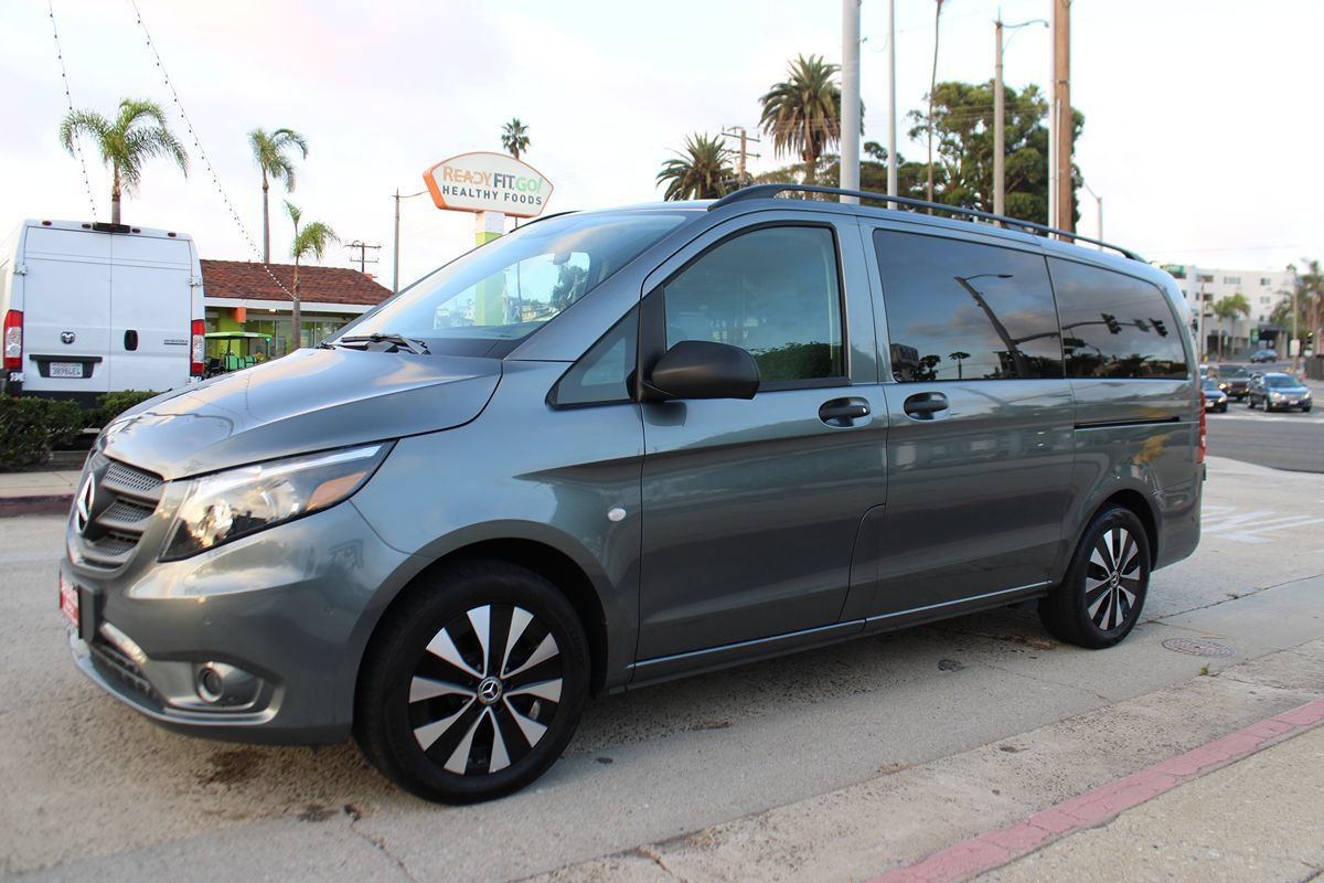 Used 2021 Mercedes-Benz Metris Passenger image 1