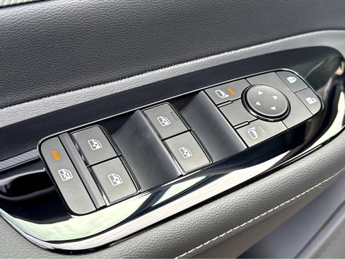 New 2026 Nissan Murano SL image 19