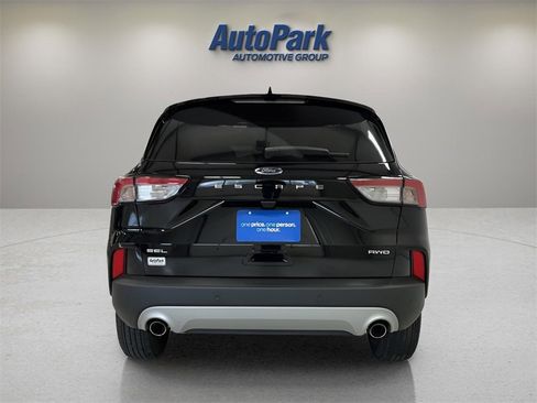 Used 2022 Ford Escape SEL image 6