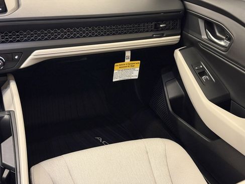 New 2025 Honda Accord SE image 12
