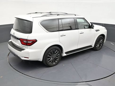 Used 2023 Nissan Armada Platinum w/ Captain's Chairs Package RWD image 16