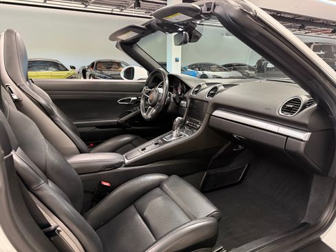 Used 2017 Porsche 718 Boxster S RWD image 16