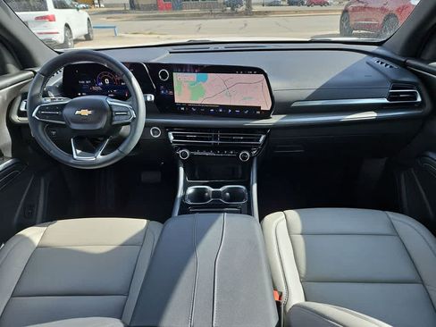 Used 2024 Chevrolet Traverse LT FWD image 20