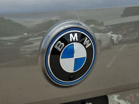 Used 2023 BMW iX xDrive50 w/ Sport Package AWD/4WD image 35