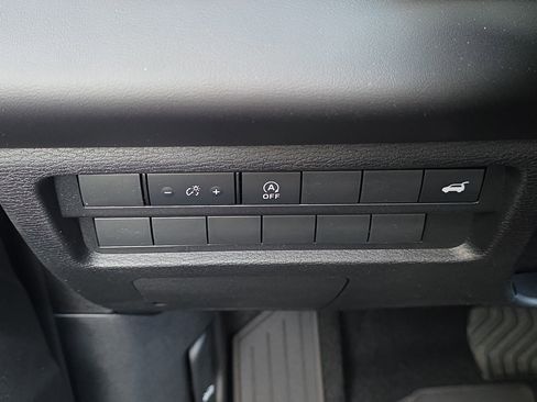 New 2026 Mitsubishi Outlander SE FWD image 28