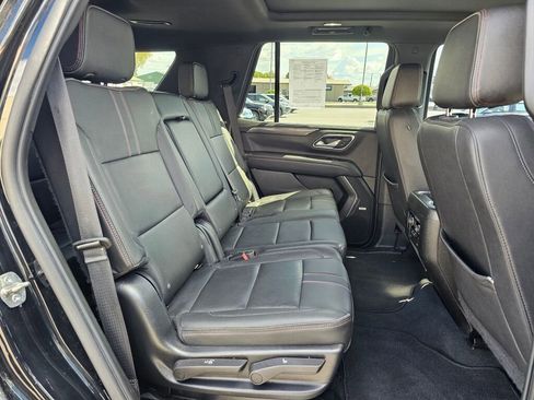 Used 2022 Chevrolet Tahoe RST w/ Luxury Package AWD/4WD image 13