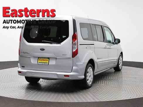 Used 2021 Ford Transit Connect XLT FWD image 5