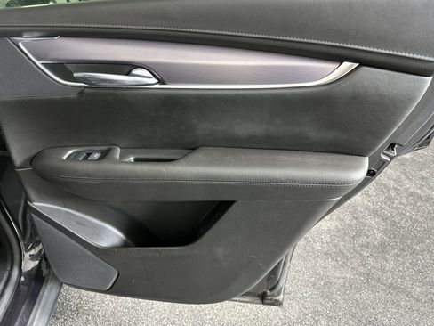 Used 2017 Cadillac XT5 Luxury w/ Driver Awareness Package image 35