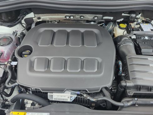 New 2026 Volkswagen Tiguan SE R-Line image 20