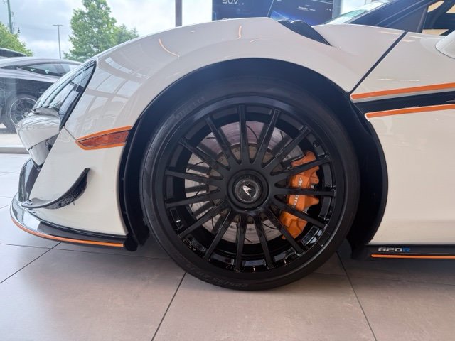 Used 2020 McLaren 620R RWD image 4