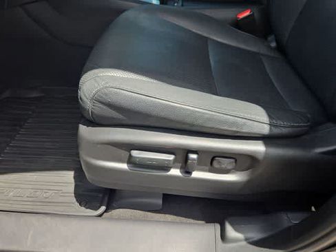 Used 2021 Honda Pilot Elite image 17